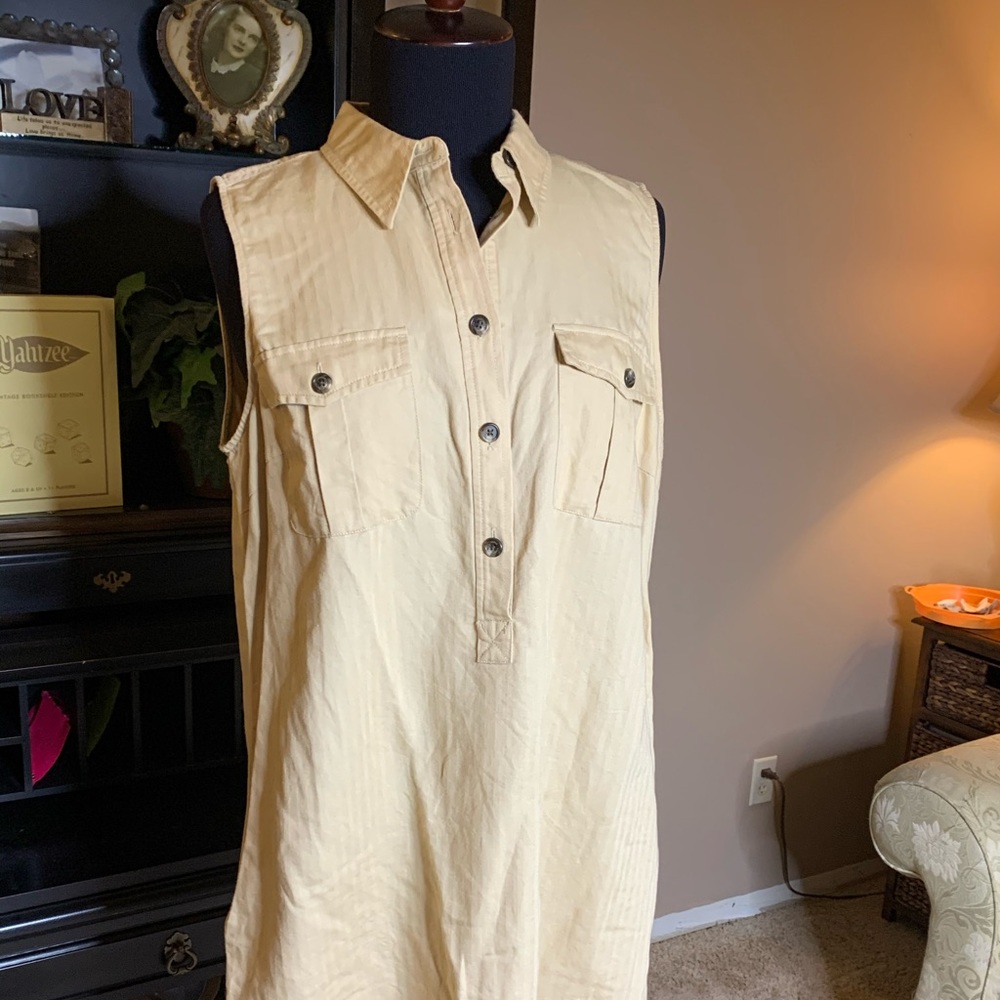 Lauren Ralph Lauren sleeveless dress. 16